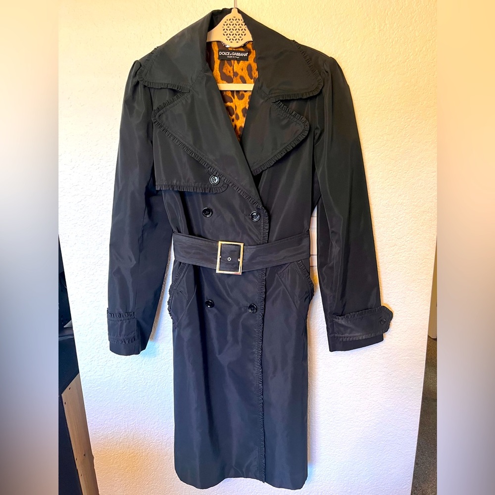 Beautiful! Dolce & Gabbana Double Breasted Trench Coat, Black, Size: M | US8